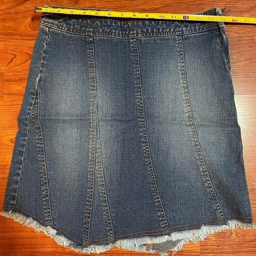 Guess Jean Denim Skirt Size 27 - Picture 6 of 7
